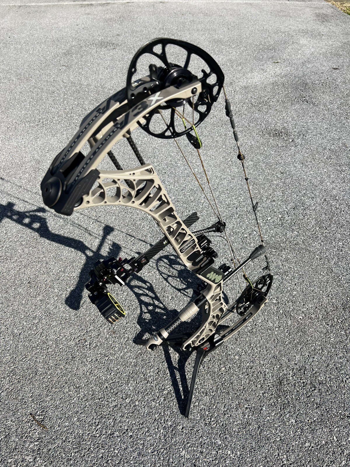 Mathews V3X 29 right hand Compound Bow (Hoyt, Bowtech, Elite) Loaded eBay