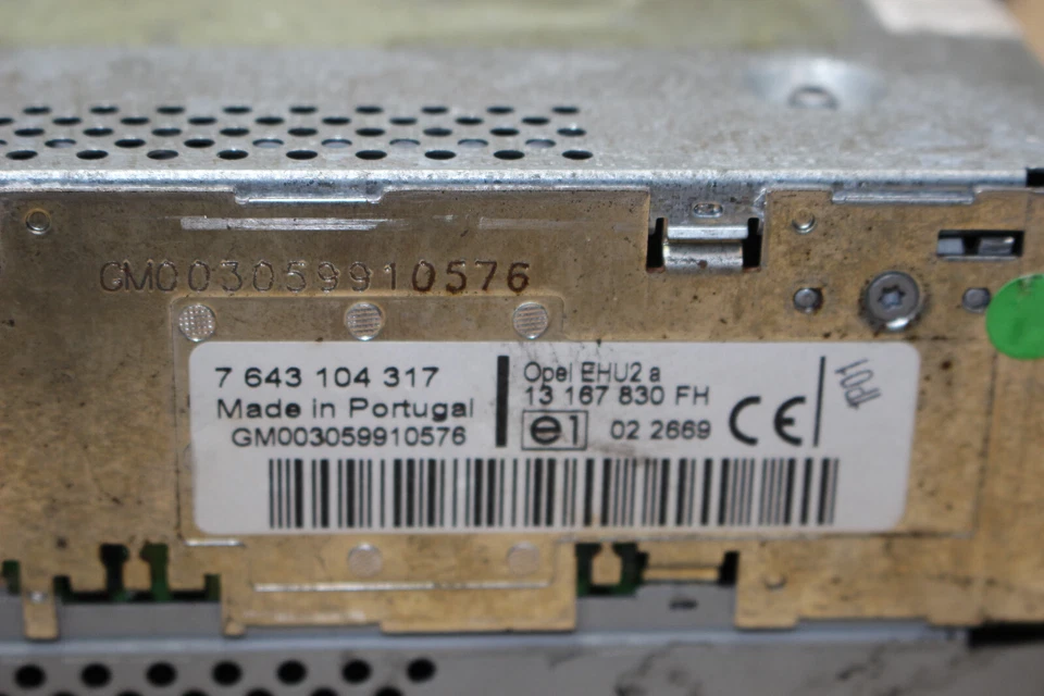 Autoradio Radio 13167830FH Code fehlt Opel Tigra Twintop Bj,06 - Bild 3 von 4