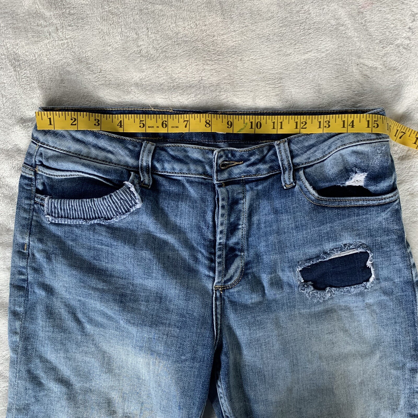 Cello patchwork jeans size 30 - image 5