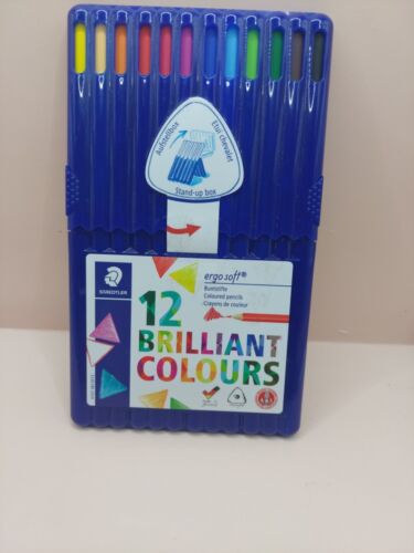 STAEDTLER Ergosoft Colored Pencils, Set of 12 Colors in Stand-up Easel Case (157 - Afbeelding 1 van 2