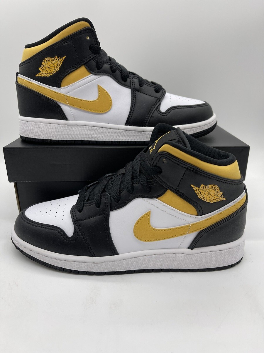 Nike Air Jordan 1 Retro Mid White Pollen Black 554725-177 GS Nike Air Jordan 1 Retro Mid White Pollen Black 554725-177 GS