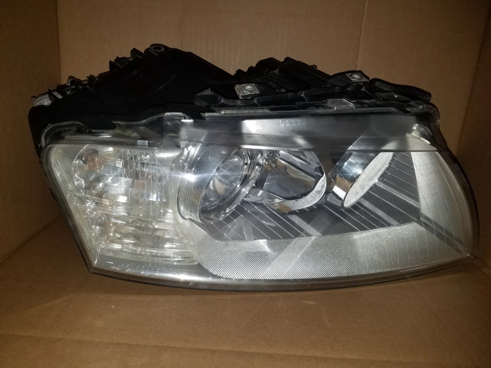 LÂMPADA DE FAROL DE XENÔNIO 2006 A 2010 AUDI A8 QUATTRO S8 PASSAGEIRO DIREITO ESCONDIDO - Imagem 3 de 4
