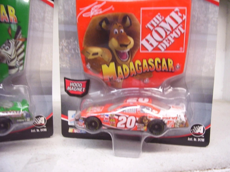 2005 1/64 TONY STEWART /BOBBY LABONTE MADAGASCAR WINNERS CIRCLE 2 CAR LOT - Image 3 of 4