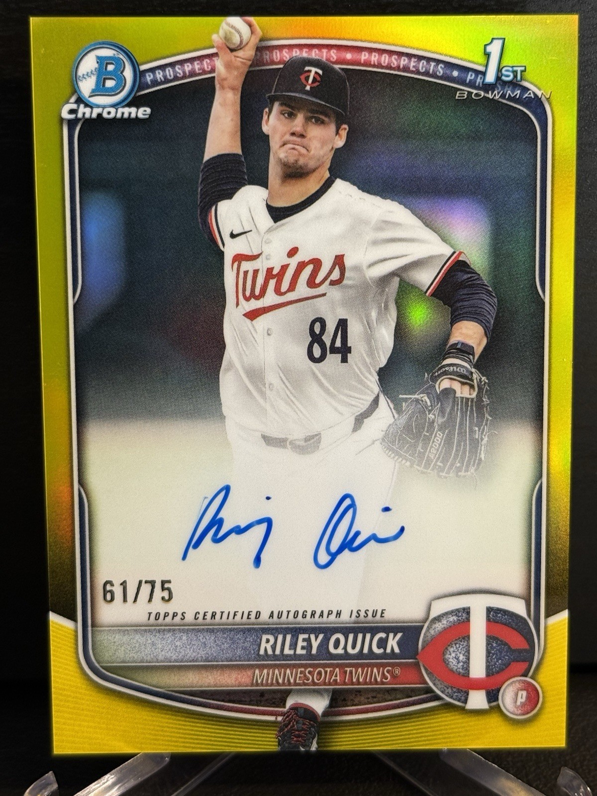2025 Bowman Draft Chrome Riley Quick Yellow Refractor Auto /75 Twins