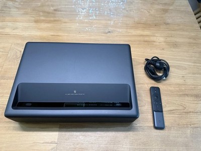 Xiaomi Mi 4K Laser 150 Zoll Ultrakurzdistanz    sehr guter Zustand