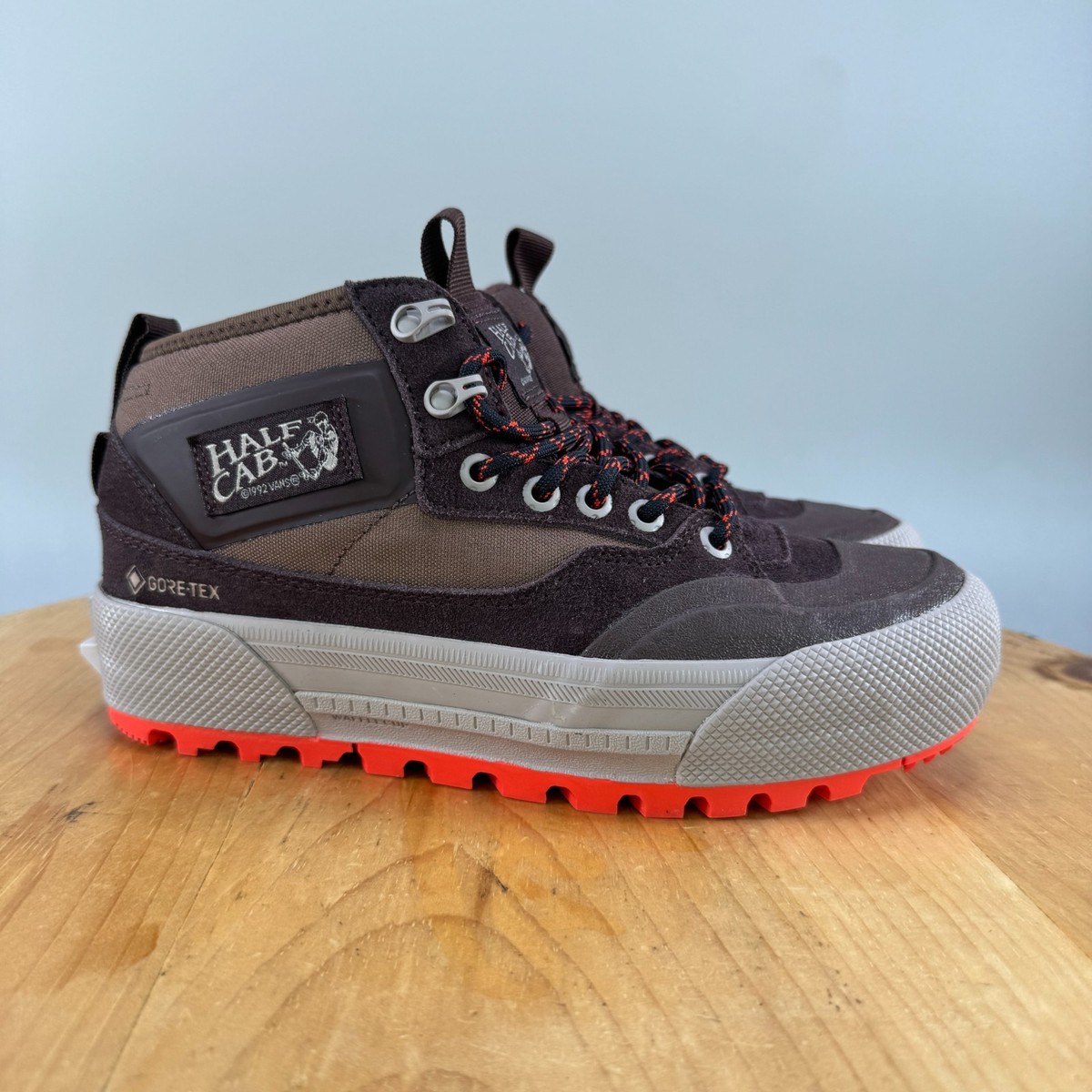 Vans Half Cab GORE-TEX MTE Womens Size 7.5 Shoes Bitter Chocolate