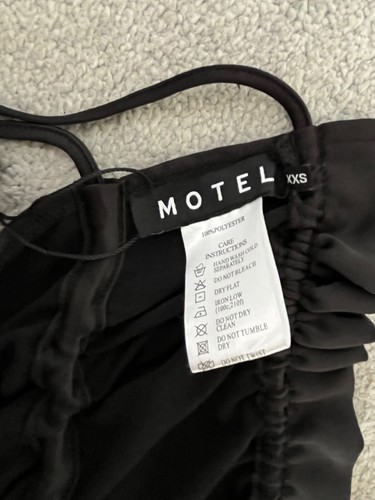 DAMEN - Motel schwarz Kunstsatin rückenfrei mit Band Krawatte überkreuz am Rücken - Bild 8 von 10