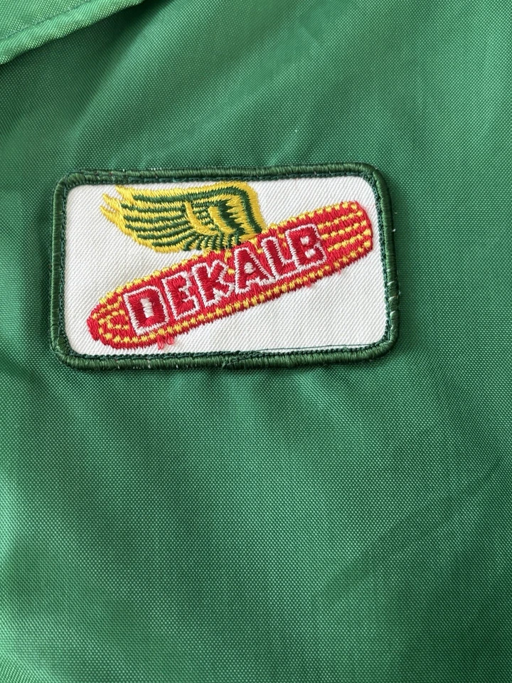 Chaqueta de Granjero Dekalb Swingster Maíz Verde Amarillo Aislada Mediana De Colección Foto 4 de 4