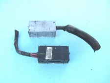 08 09 CHEVY EXPRESS 1500 2500 3500 ENGINE BAY FUSE RELAY BOX PLUG USED P321