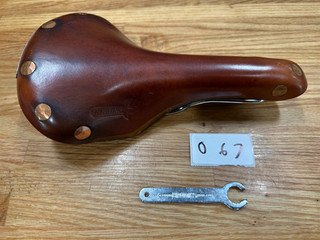 Brooks Swift Saddle Honey Color (#067)