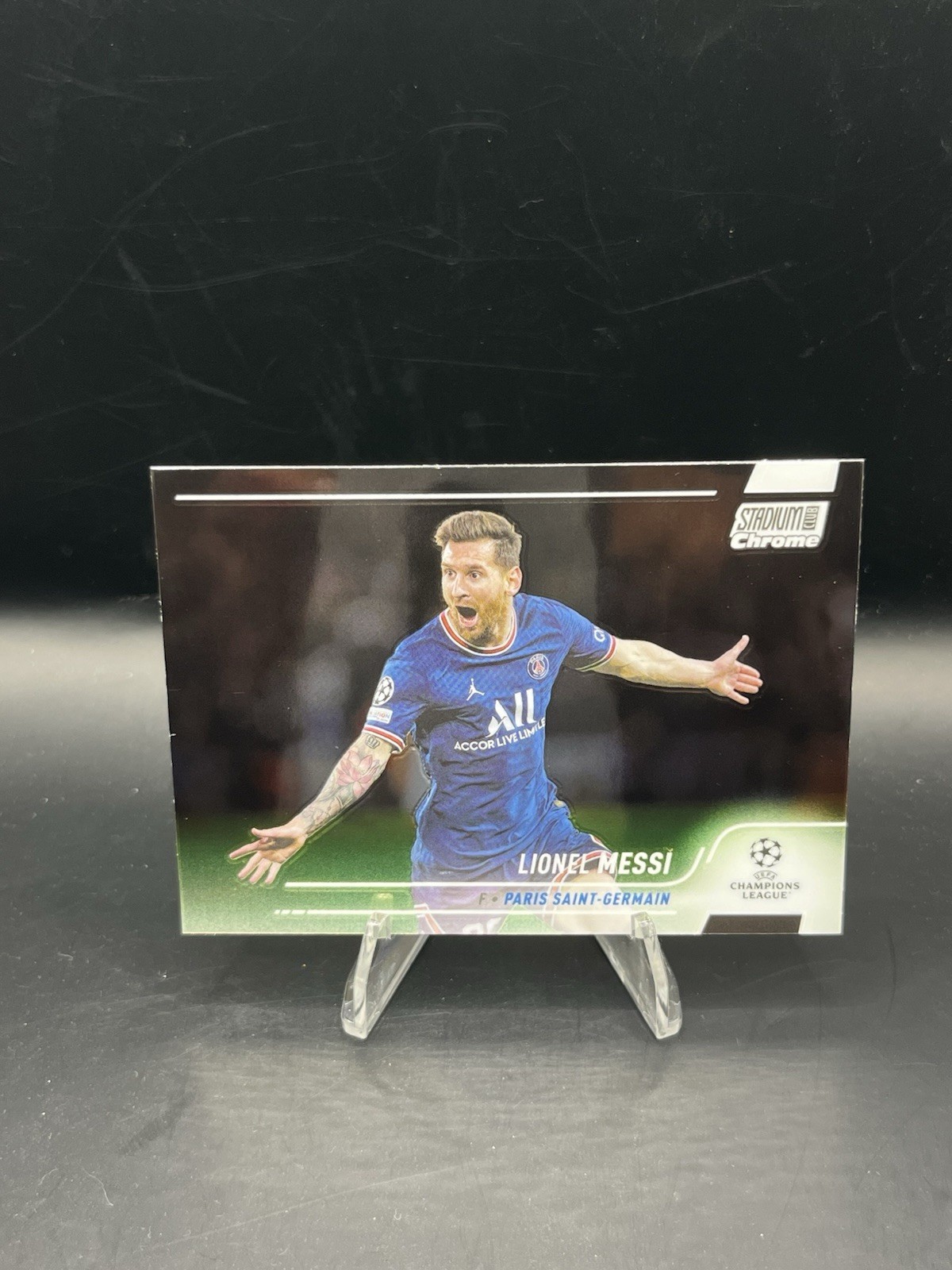 2021-22 Stadium Club Chrome UCL Lionel Messi #30 view 1