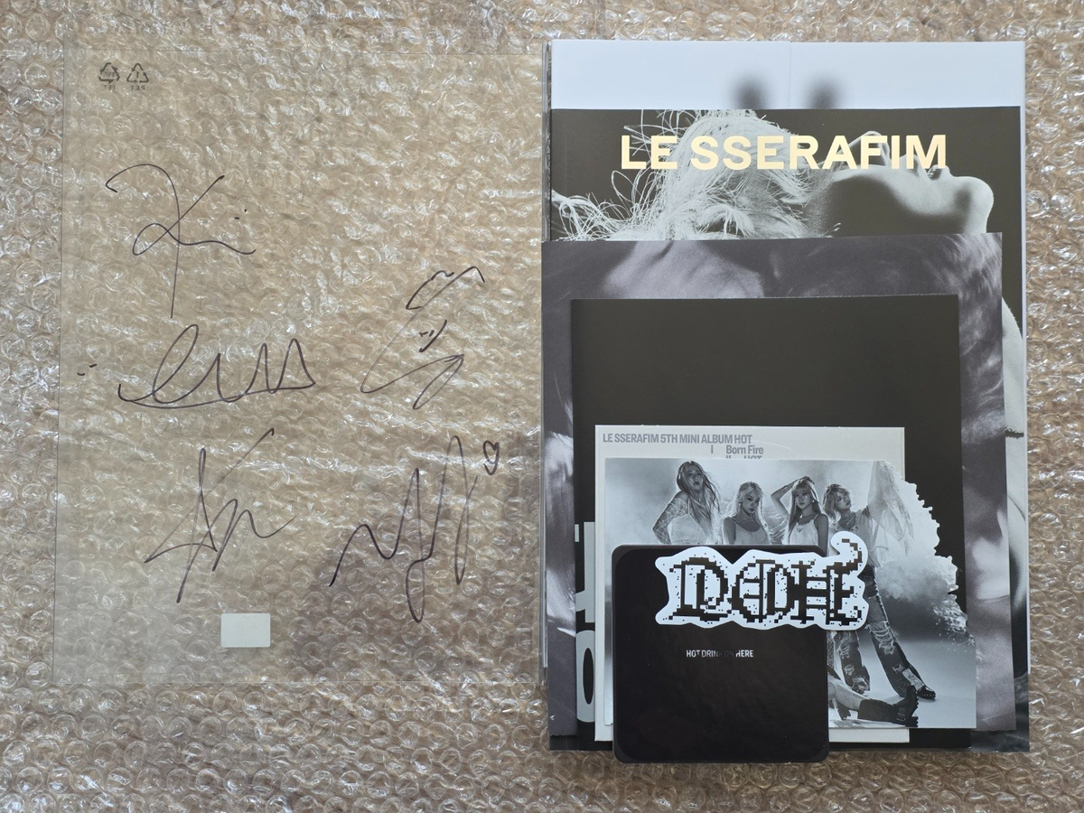 LE SSERAFIM サイン入りアルバム HOT LE SSERAFIM Hot Promo Sticker Album Autographed Hand Signed | eBay
