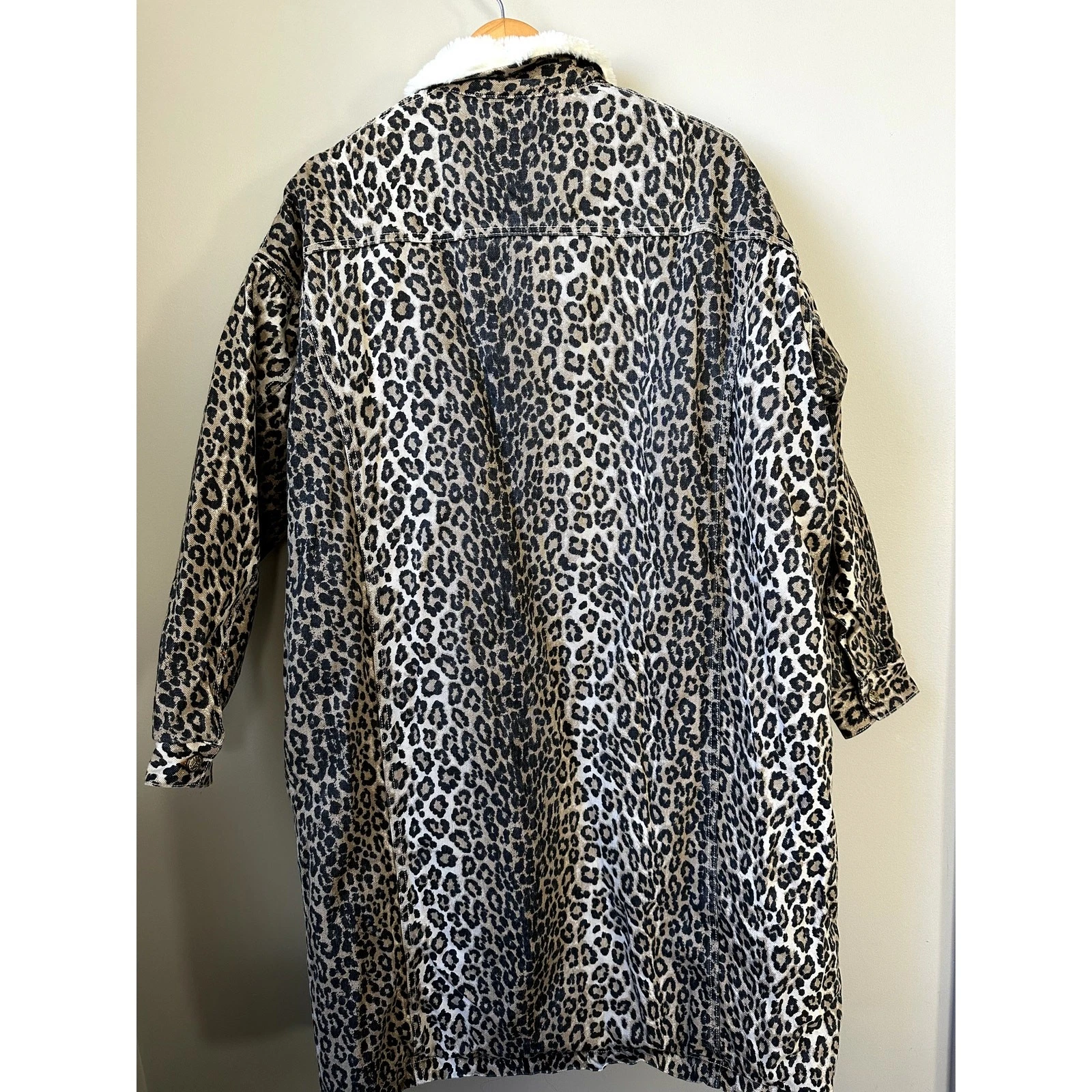 NWT $1195 R13 Mens Lyle Sherpa Lined Leopard Trucker Coat Jacket Size M - product detail image 14