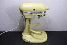 Vintage KitchenAid / Hobart 1983 K5SS Light Yellow No Attachments or Bowl