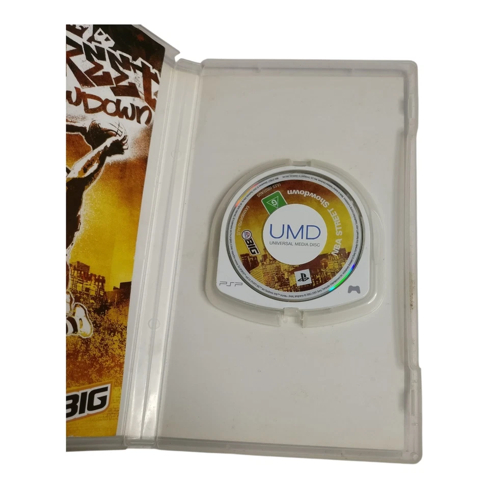 NFL Street 2 Unleashed PSP 2005 EA Sports BIG Arcade American Football Tested - Image 3 of 4