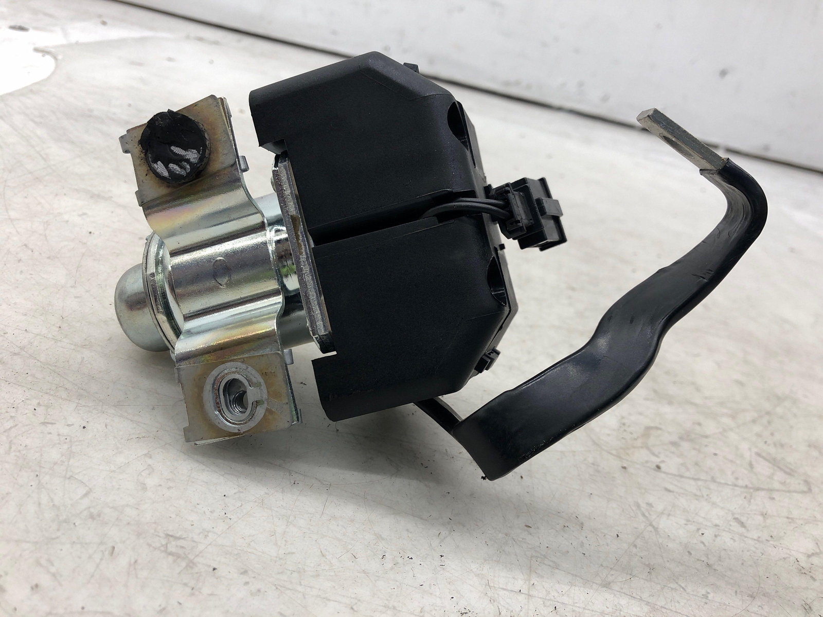 2006-2012 BENTLEY CONTINENTAL OEM BATTERY DISCHARGE RELAY SOLENOID 3D0919433