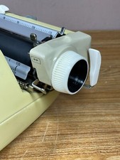 Right Knob Replacement (Cream) Smith-Corona Galaxie Series Portable Typewriters thumbnail