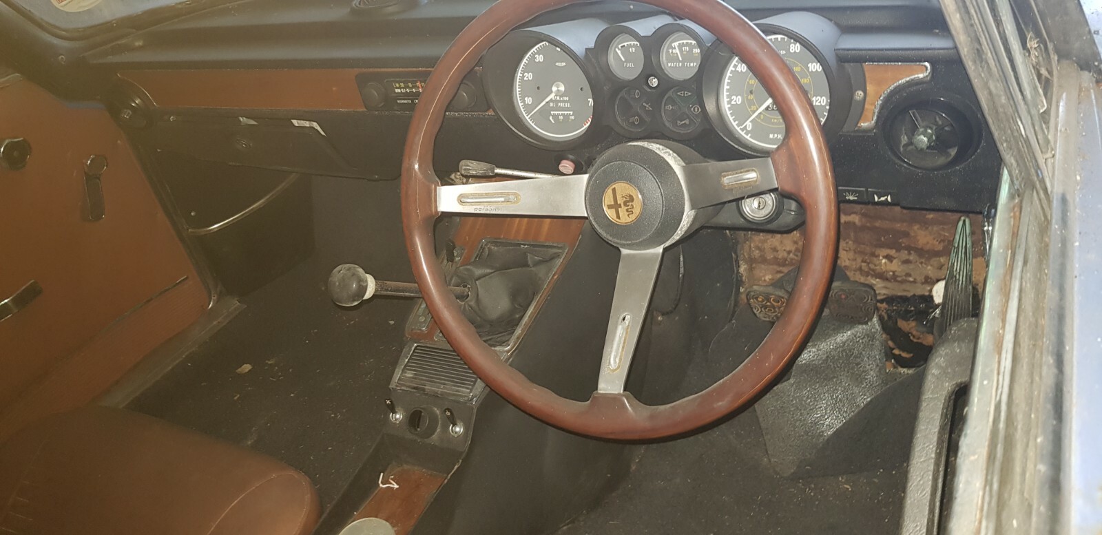 Image 8 - Alfa Romeo Giulia GT 1600 Junior -1976 RHD - Project Car - Garaged last 30 years