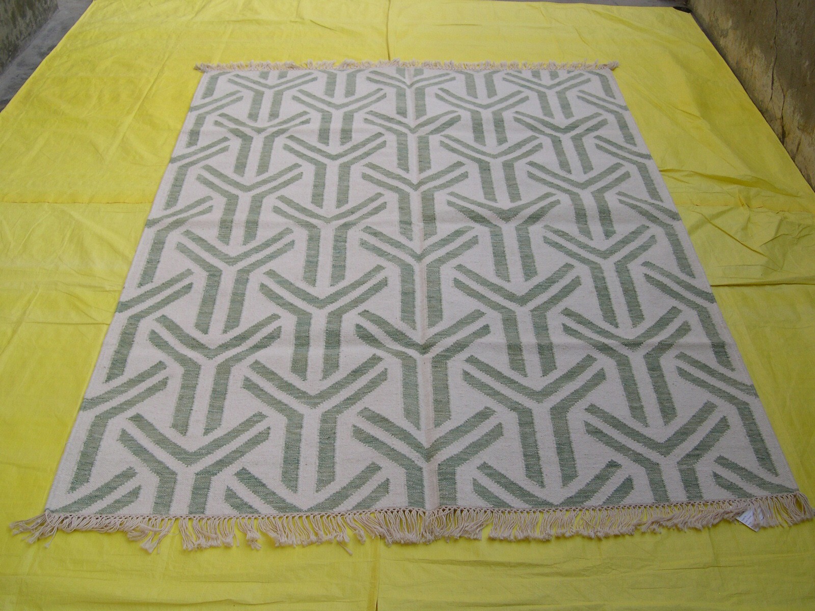 Picture 3 of 4