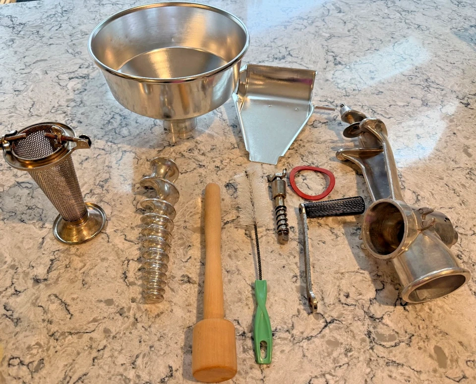 Garden Way Original Todo Metal Squeezo Colador Lata de Alimentos + Caja Salsa de Verduras Foto 2 de 4