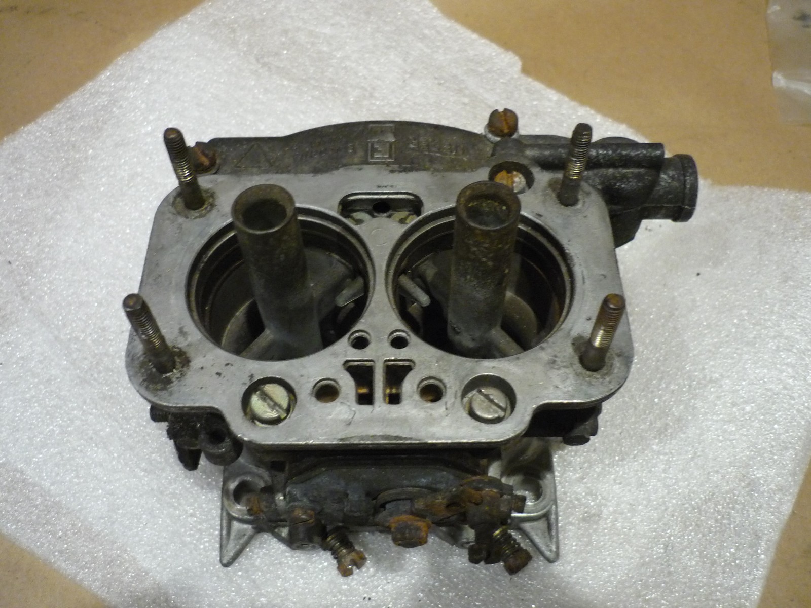 Ferrari 308 - RH Front Carburetor Weber 40 DCNF 73 (Damage)- P/N 111726