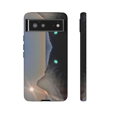 Tough Cases iPhone & Pixel, Quiet Tension, Strong Protection, Forced Perspective