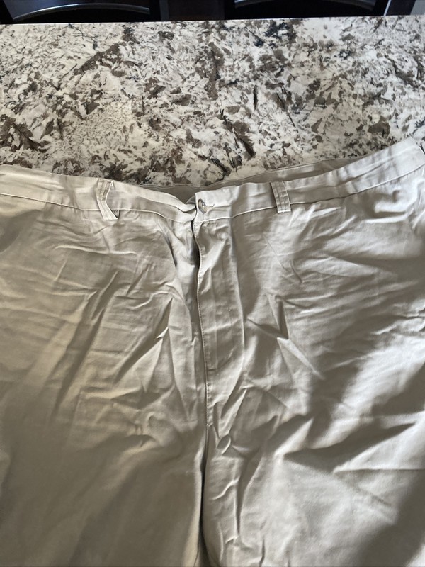 Mens HARBOR BAY Flat Front Beige/Khaki Shorts - Size 52R -