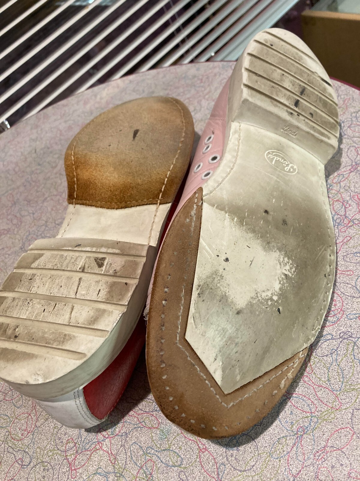 Vintage Linds Bowling shoes Size 9D Tri Color White , Red , Pink eBay