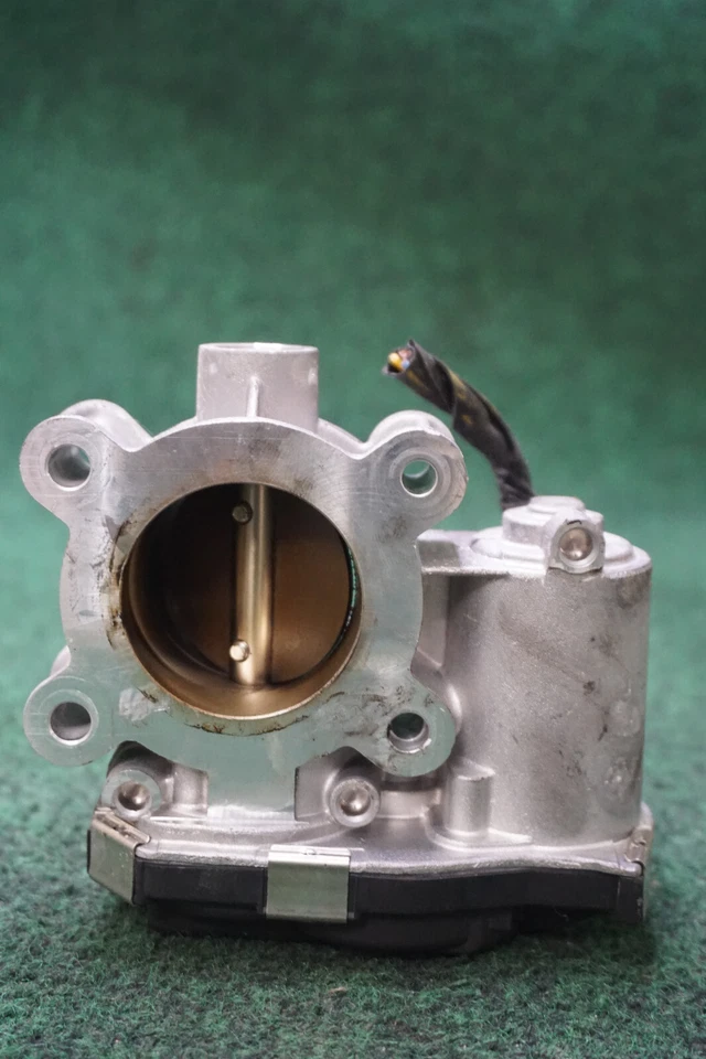 Chevrolet Malibu 2018 1,5 L carrocería del acelerador fabricante original 12671379aa 108.676 millas Foto 3 de 4