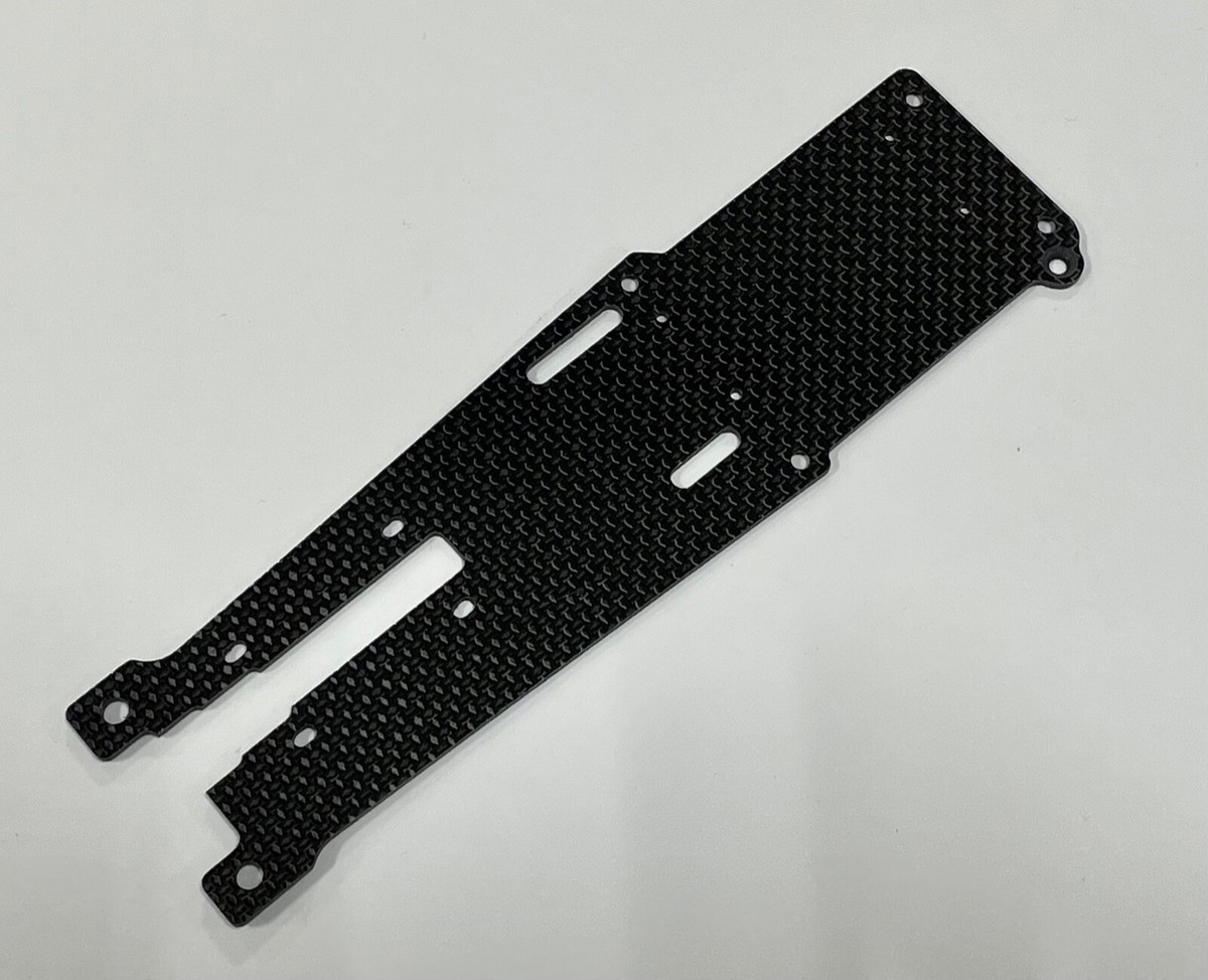 XTREME RACING KYOSHO OPTIMA MID 2022 CARBON FIBER RADIO TRAY (2mm