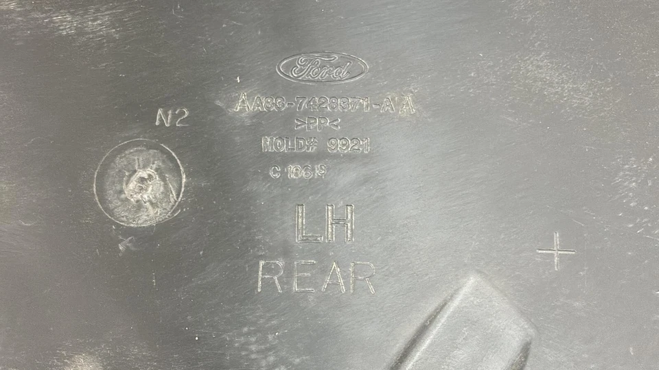 Guardabarros trasero izquierdo Ford Flex 2010 protector contra salpicaduras fabricante original Aa83-7428371-Aa Foto 4 de 4