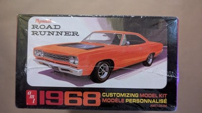 AMT 1968 Plymouth Road Runner Customizing Kit