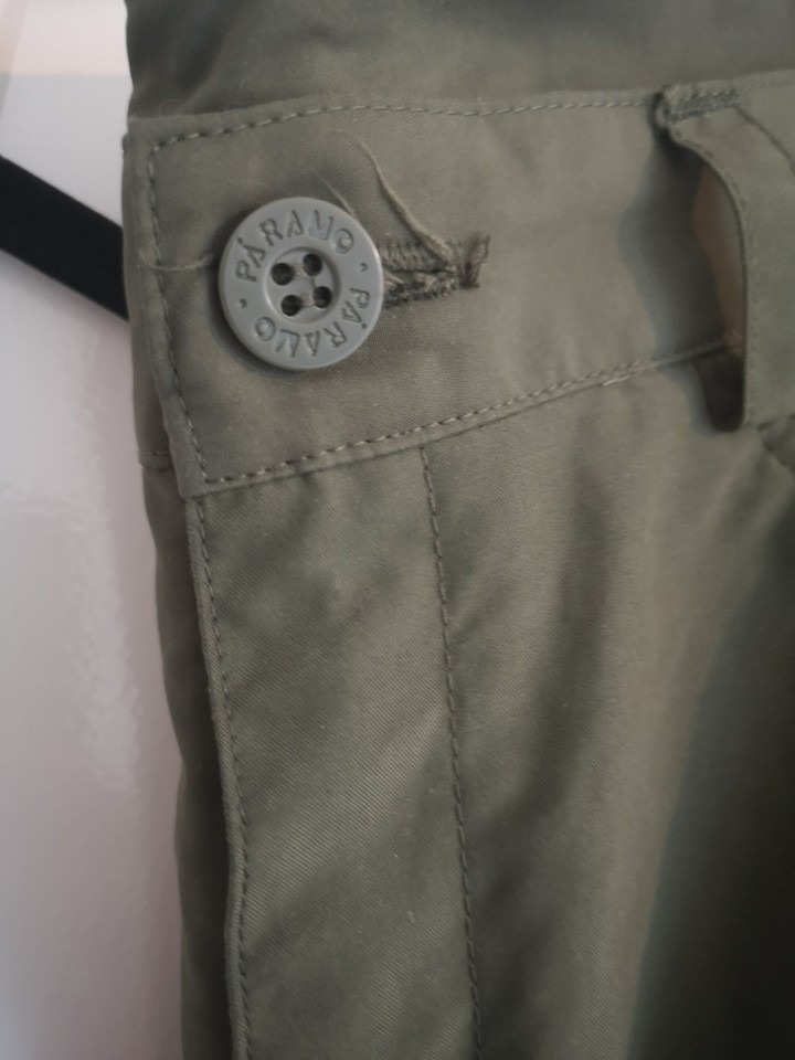 Blouson beige foncé à poches zippées - Brentiny Paris Blouson beige foncé à poches zippées - Brentiny Paris