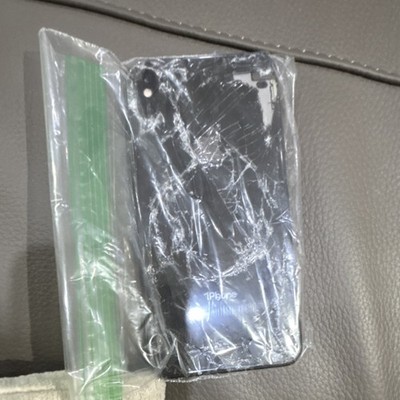 Apple iPhone Black Bar Smartphone Cracked Screen and Cracked Back