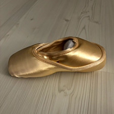 2 pairs NEVER USED Bloch Elegance Stretch Pointe Shoes