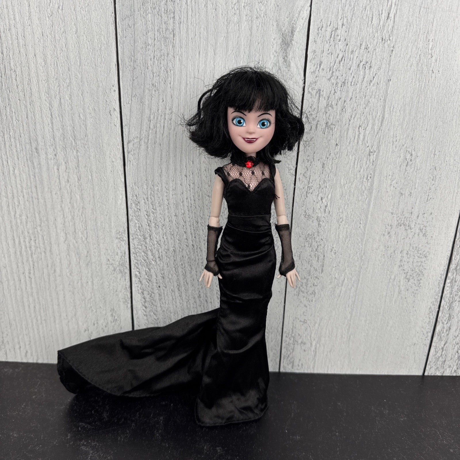 Hotel Transylvania 3 Spook-Tacular Bride Mavis Doll 2018 Limited Edition