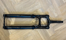 Marzocchi Bomber Z2 29in 150mm Boost 110 Tapered Lockout Fork Black