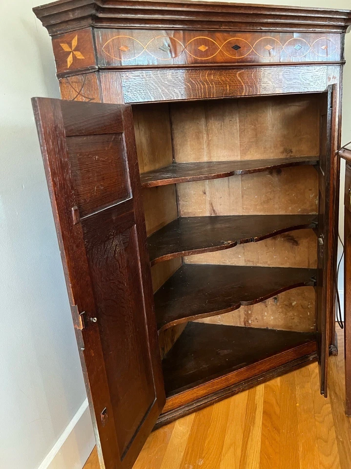 Antique Oak Inlay Hanging Corner Cupboard - Image 4 of 4