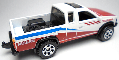 2022 MATCHBOX '95 NISSAN HARDBODY D21 WHITE 3 1/8" PICKUP TRUCK WITH RED & BLUE - Picture 4 of 6