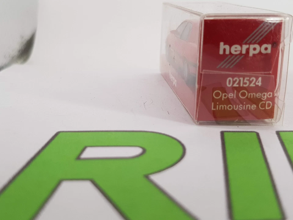 Opel Omega Berlina Herpa 1/87 Con Scatola - Immagine 2 di 3