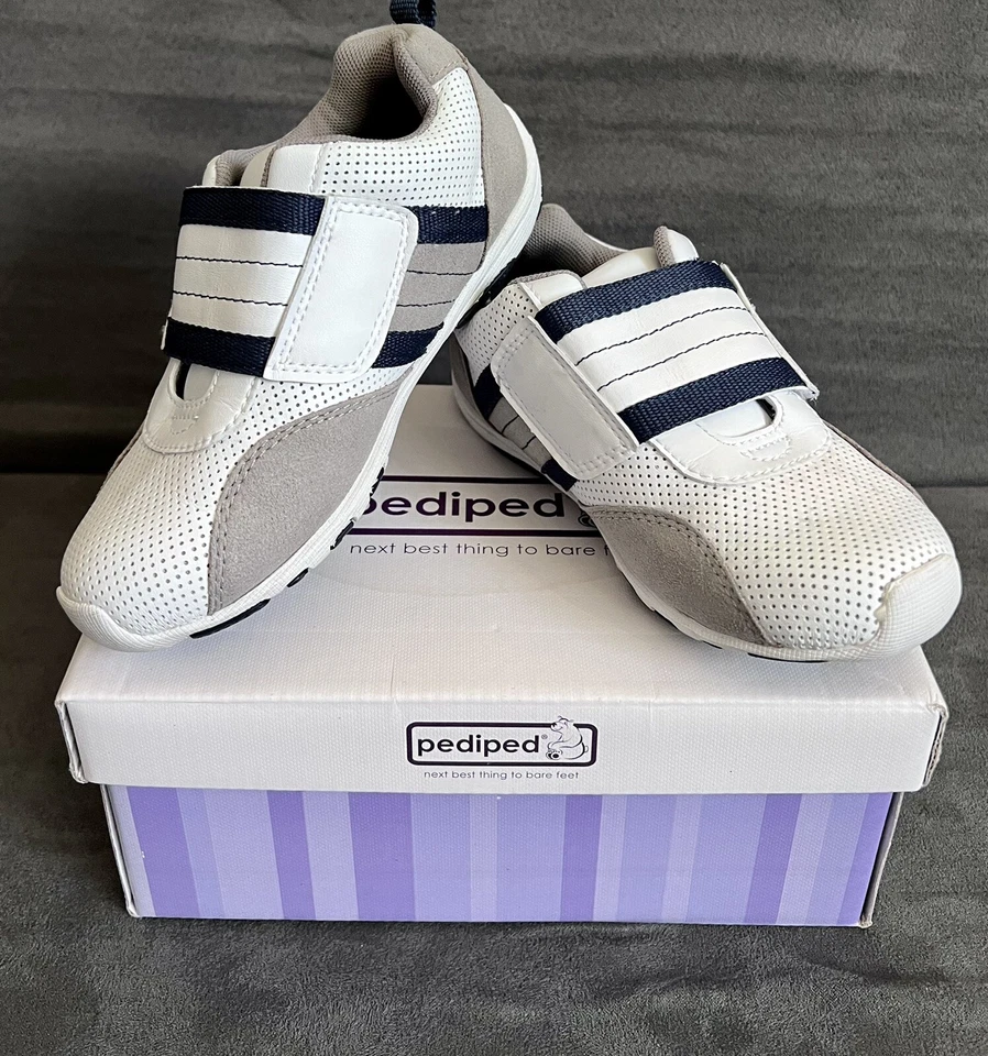 NUEVA Zapatilla Adrian Pediped Flex Fit para Niños, Blanca, Gris, Talla EE. UU. 12-12,5 (EU 29) Foto 3 de 4