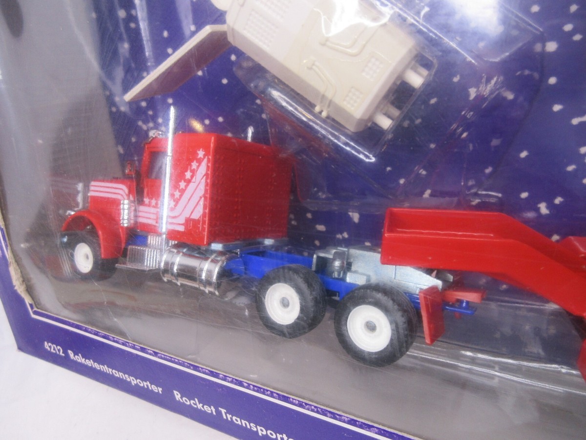 Siku Super Serie #4212 Rocket Transporter Ariane 5 Launcher with