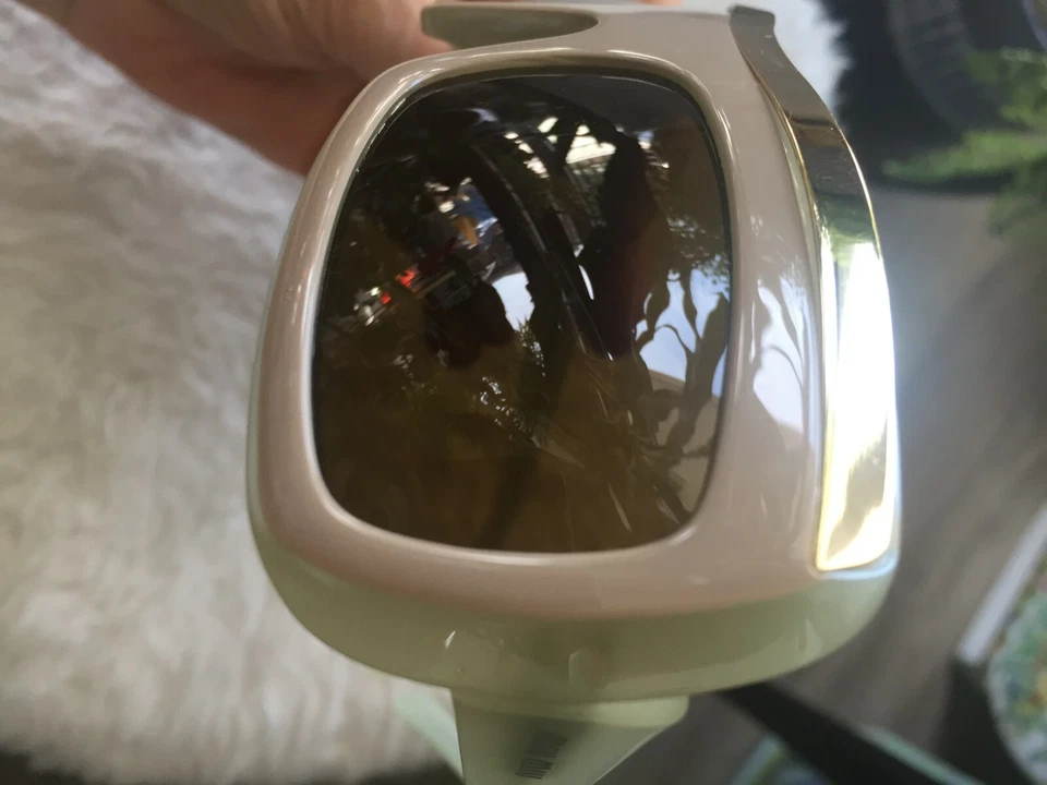 Óculos de sol feminino Miu Miu, SMU20E - Imagem 2 de 4