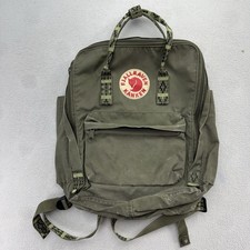 Zaino Fjallraven Kanken verde militare cinghie mimetiche 23510