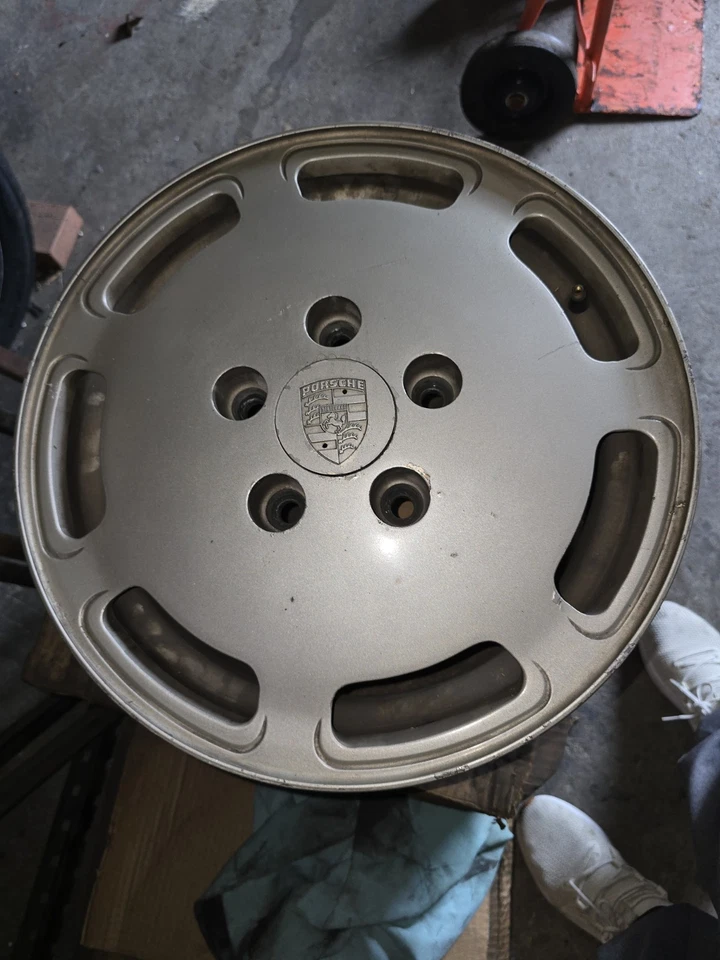 porsche 928 Rims - image 2 of 3