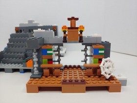 LEGO The End Portal 21124 MINECRAFT 99% Complete READ