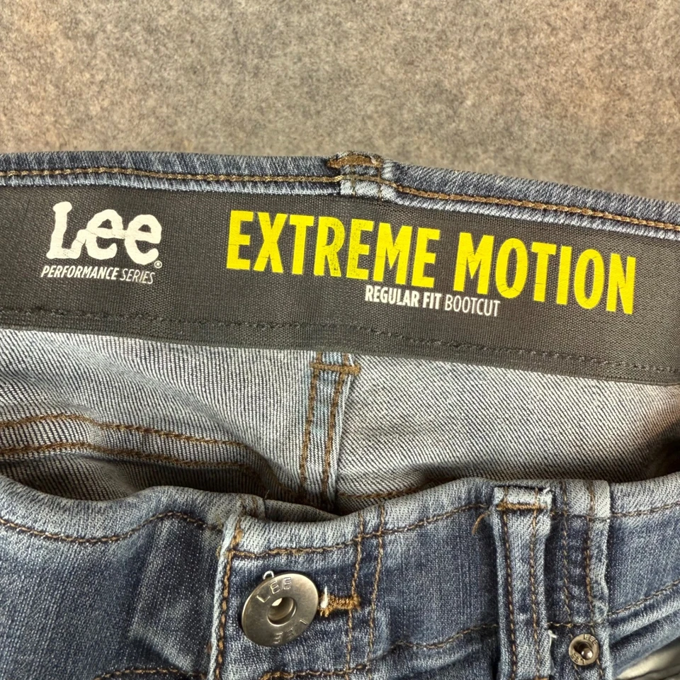 Lee Extreme Motion Jeans Mens 36x30 Blue Bootcut Stretch Performance Denim - Image 4 of 4