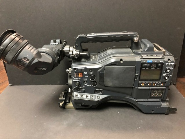 Rent a Panasonic AG-HPX170 3CCD P2 HD Camcorder | ShareGrid