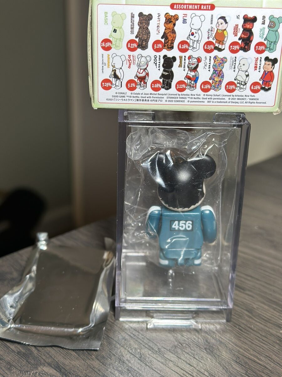 Bearbrick Be@rbrick 100% Series 44- Squid Game Player 456 Bearbrick Be@rbrick 100% Series 44- Squid Game Player 456