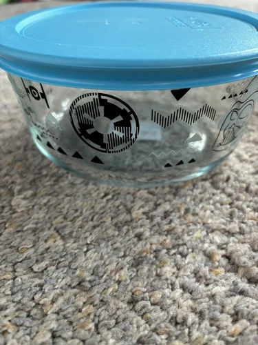 Clear Pyrex w/ Blue Lid Star Wars Darth Vader Disney 4 Cup Storage Container New